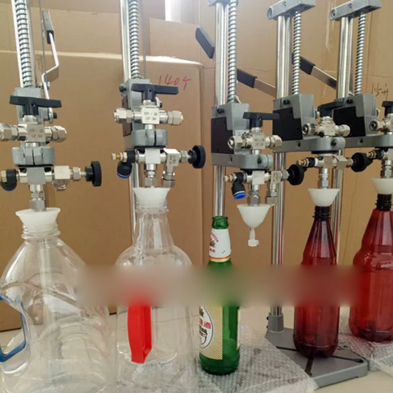 Manuel Şişe Mantar Sıkma Makin - Wine Beer & More incelemesi ve fiyatı